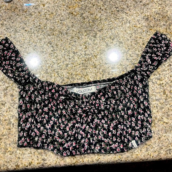 Volcom stretchy crop top, pink and white floral - Picture 1 of 5